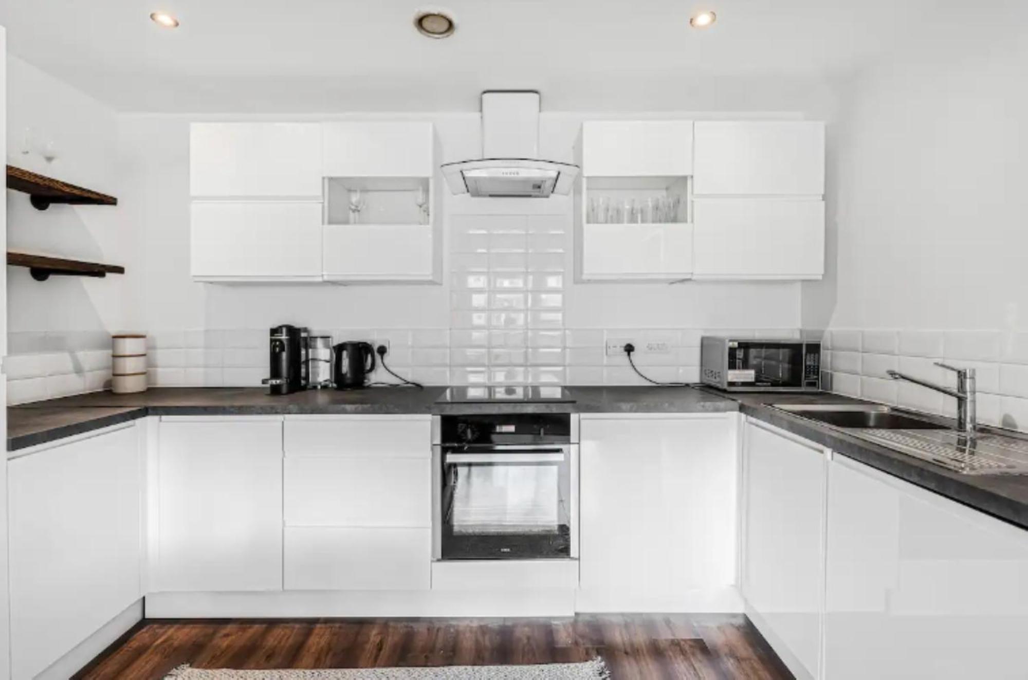 Oriental Suite 2 Bed 2 Bath Netflix And Free Parking, Games- Maihom Birmingham Buitenkant foto