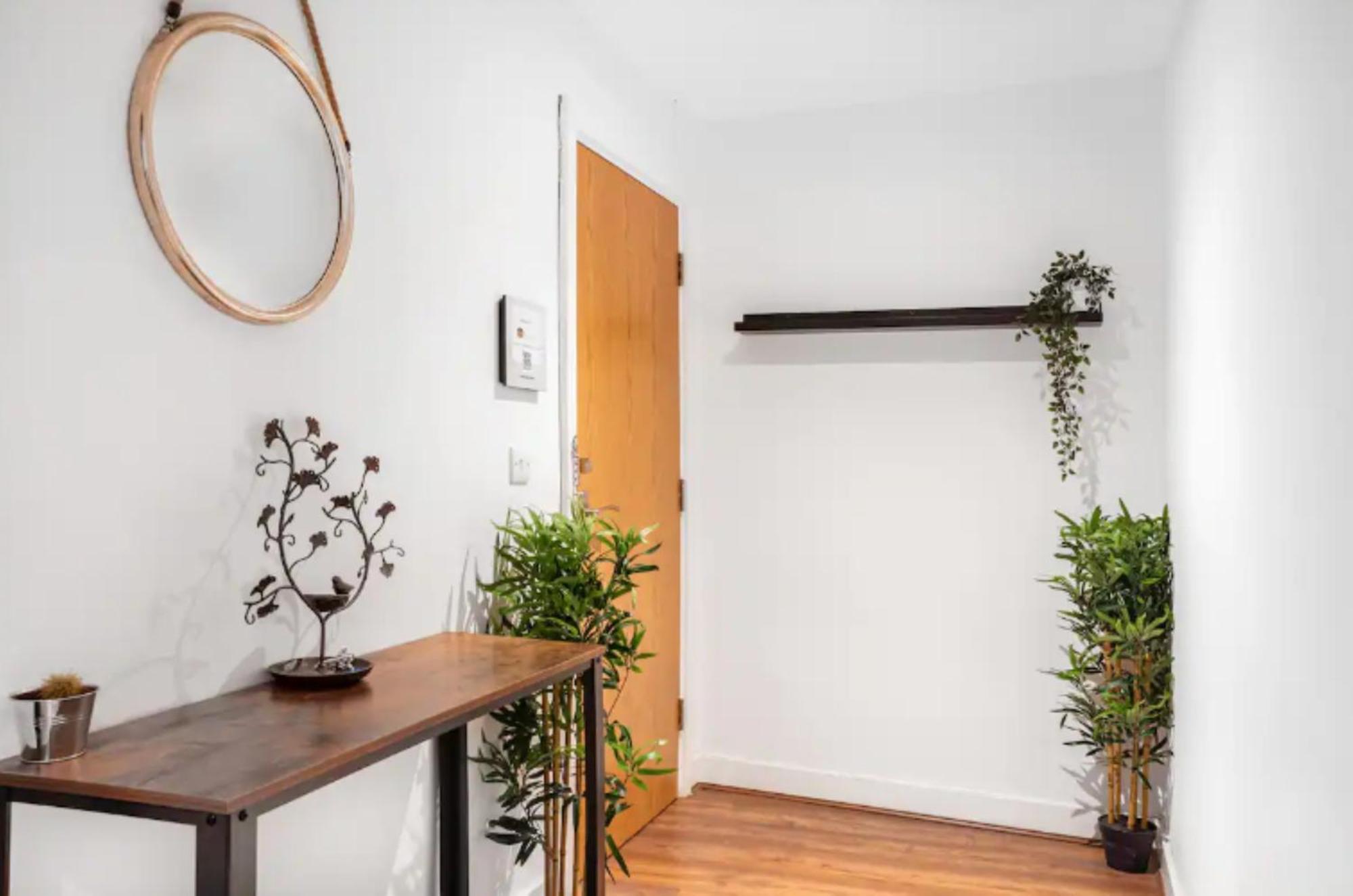 Oriental Suite 2 Bed 2 Bath Netflix And Free Parking, Games- Maihom Birmingham Buitenkant foto